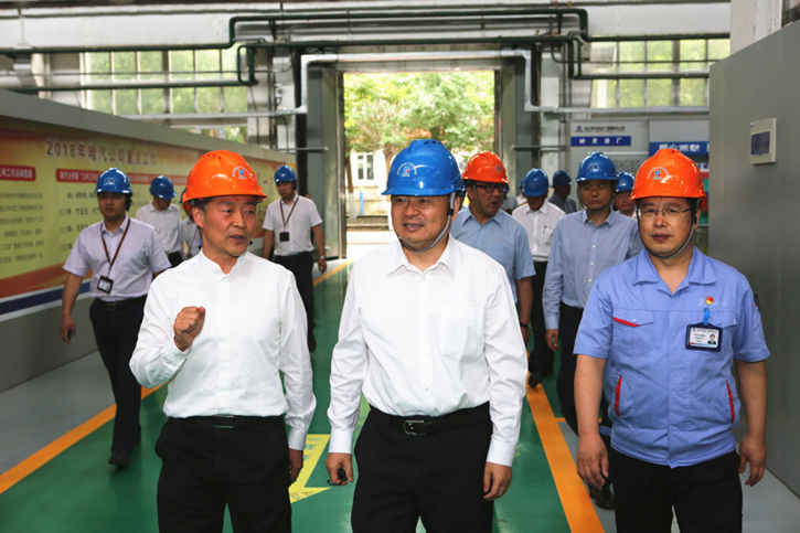 郝鹏参观调查J9集团集团所属企业汽轮机公司